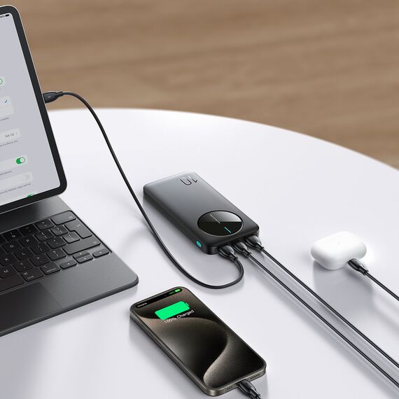 Powerbank Joyroom JR-PBF12 10000mAh 2.4A 2x USB-A 1x USB-C - black