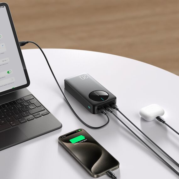 Powerbank Joyroom JR-PBF14 20000mAh 2.4A 2x USB-A 1x USB-C - black
