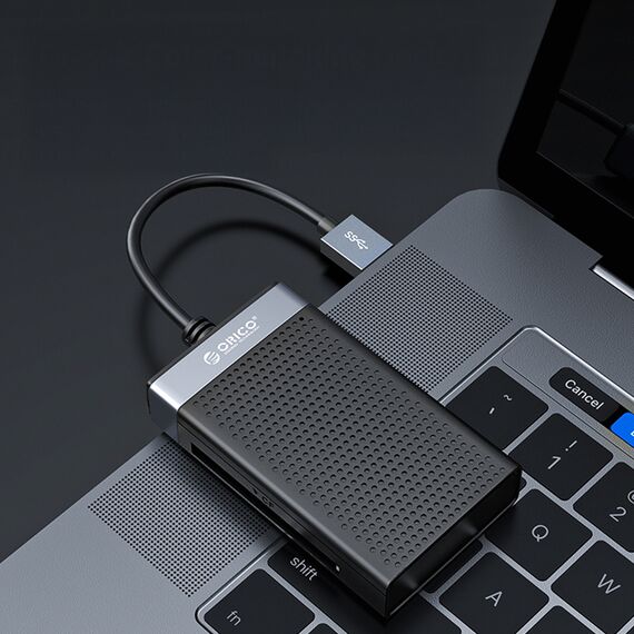 Orico CL4D-A3 USB-A 3.0 SD microSD CF MS 5 Gb/s Memory Card Reader - Black and Silver