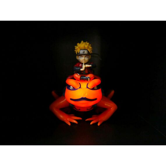 NARUTO & GAMAKISHI - Light-Up Figure - 8 inch