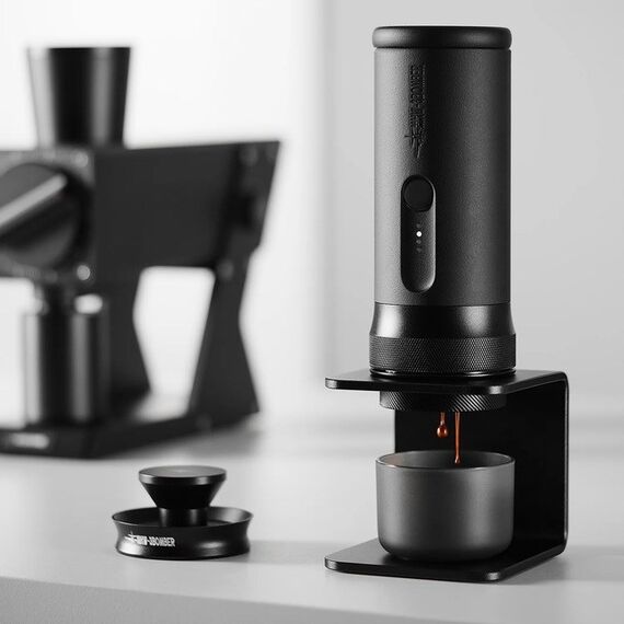 Portable Electric Espresso Machine X-press58 CM6954 MHW-3BOMBER, Black