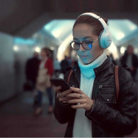 Creative - Zen Hybrid Wireless Over-ear Headphones ANC, White / Electronics - Bluetooth - Headsets - Techbox