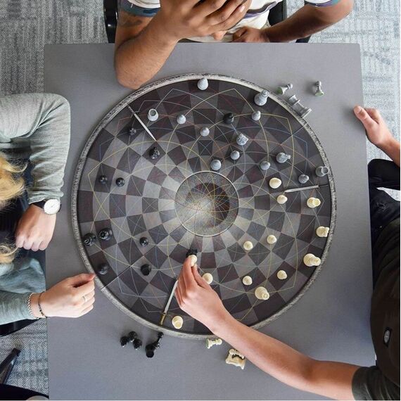 Chess for Three / Gadgets |  Techbox