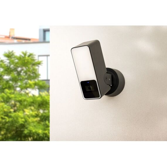 Eve Outdoor Cam - Secure floodlight camera with Apple HomeKit Secure Video technology / Electronics