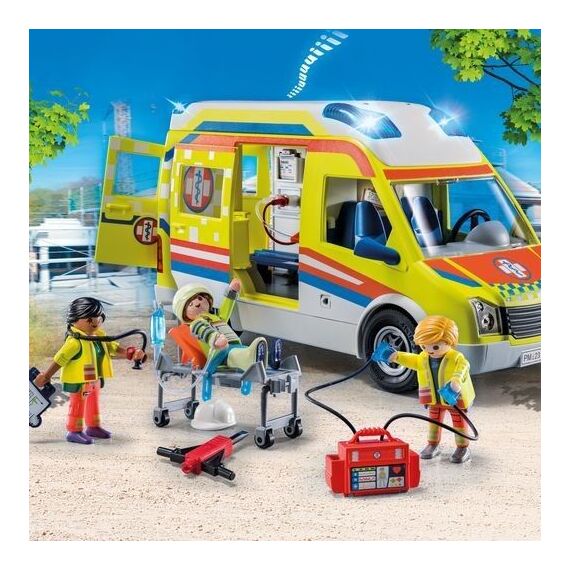 Playmobil - Ambulance with light and sound (71202) / Toys - Playmobil - Collectibles - Techbox