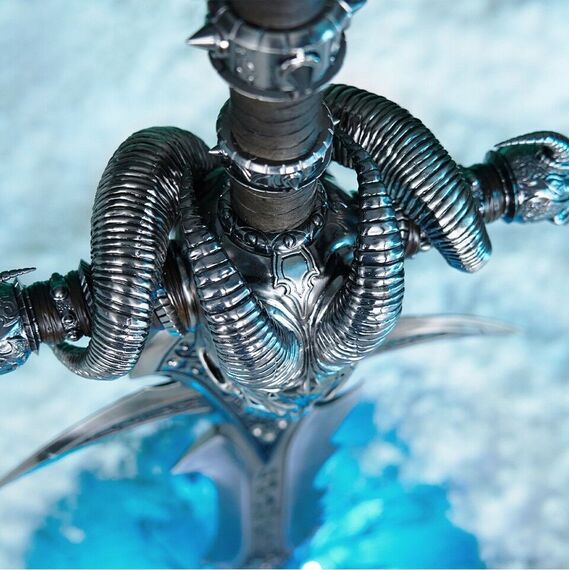 World of Warcraft - Frostmourne Sword Replica Scale 1/1 / Fan Shop and Merchandise |  Techbox