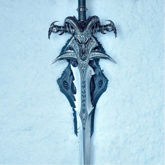World of Warcraft - Frostmourne Sword Replica Scale 1/1 / Fan Shop and Merchandise |  Techbox